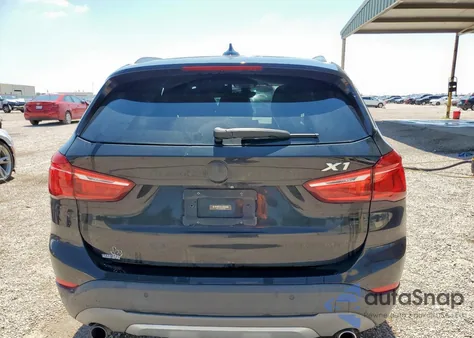 2017 BMW X1 xDrive28I z USA, uszkodzony, nr VIN WBXHT3C37H5F75752